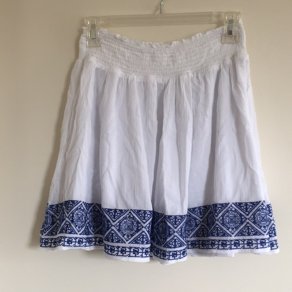 Old Navy Blue and White Skirt
